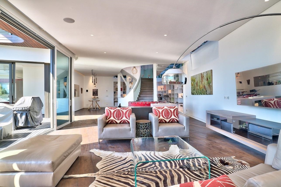 7 Bedroom Property for Sale in Higgovale Western Cape
